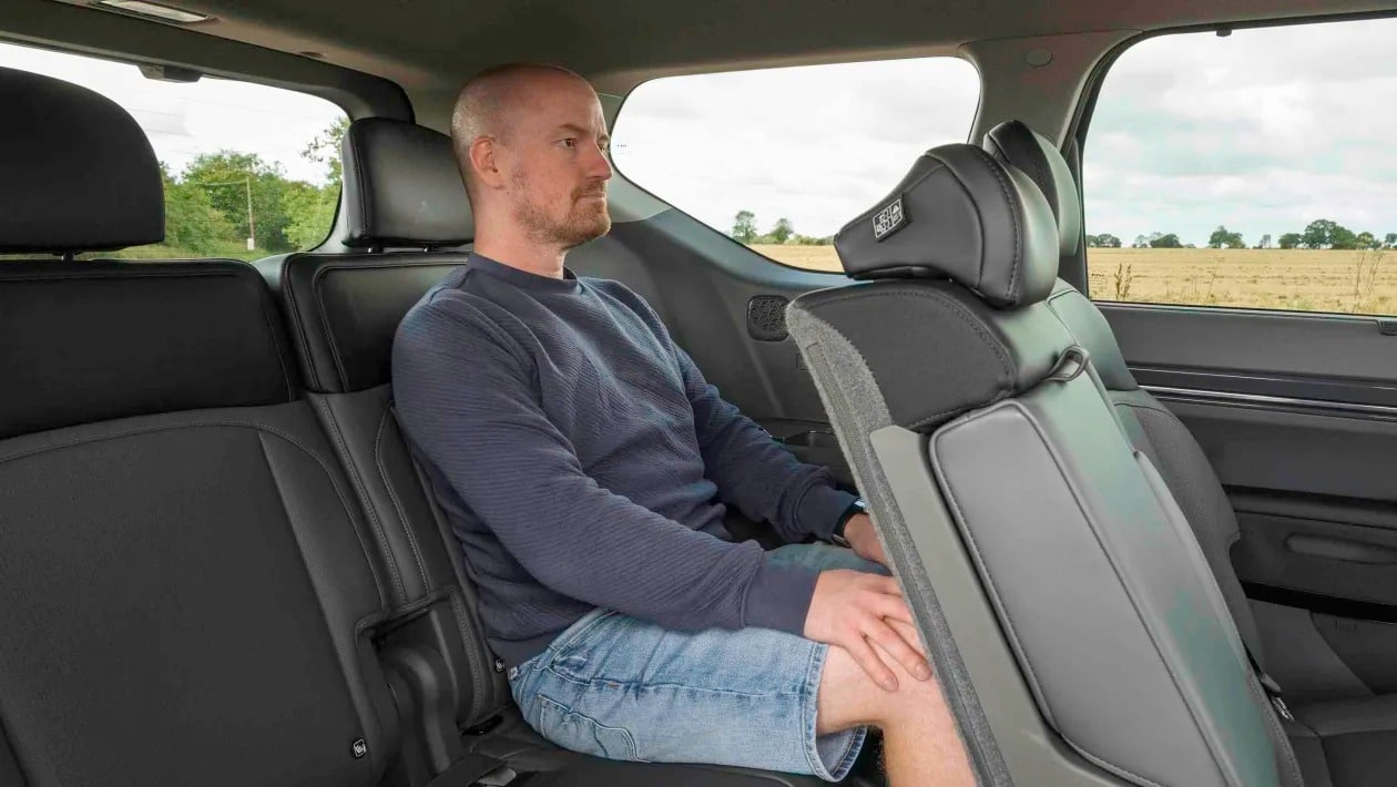 Το Kia EV9 είναι ό,τι πιο κοντά σε «ηλεκτρικό θηρίο» έχουμε δει και το αποδεικνύει!