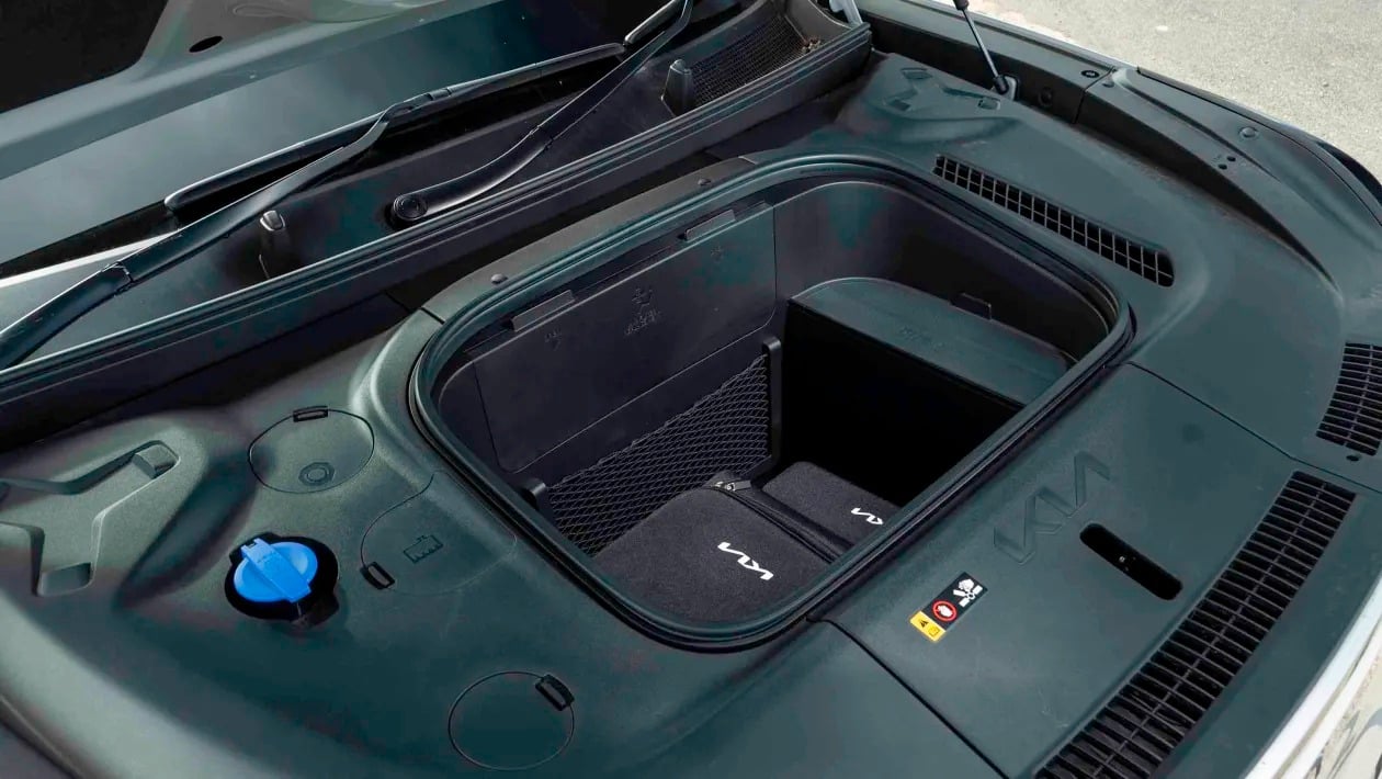 Το Kia EV9 είναι ό,τι πιο κοντά σε «ηλεκτρικό θηρίο» έχουμε δει και το αποδεικνύει!