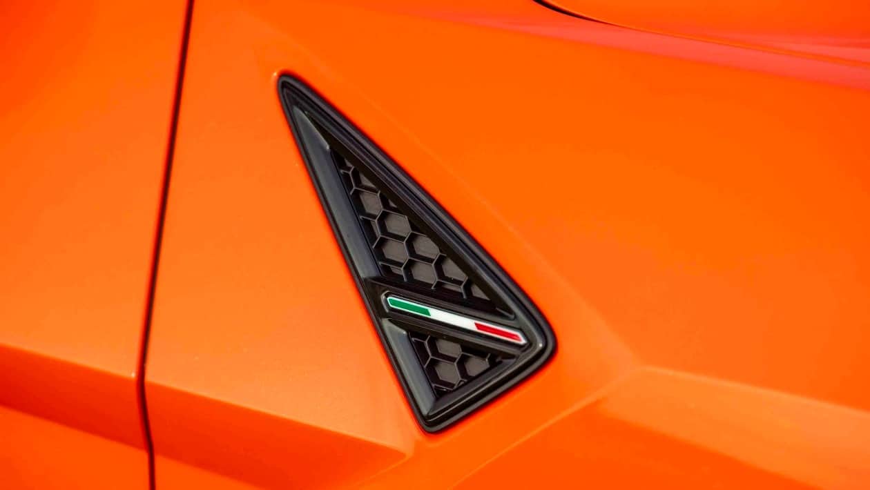 Lamborghini Urus SE: Το πιο «άγριο» οικογενειακό SUV έγινε PHEV