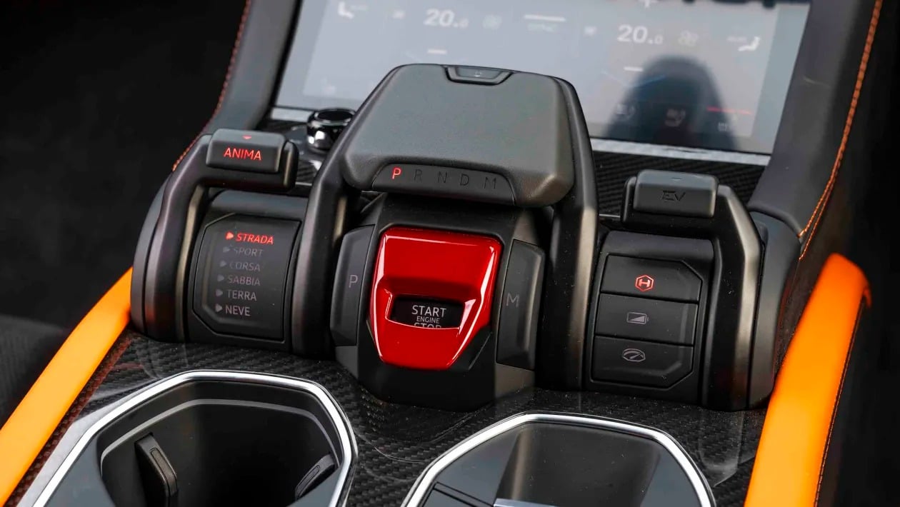 Lamborghini Urus SE: Το πιο «άγριο» οικογενειακό SUV έγινε PHEV