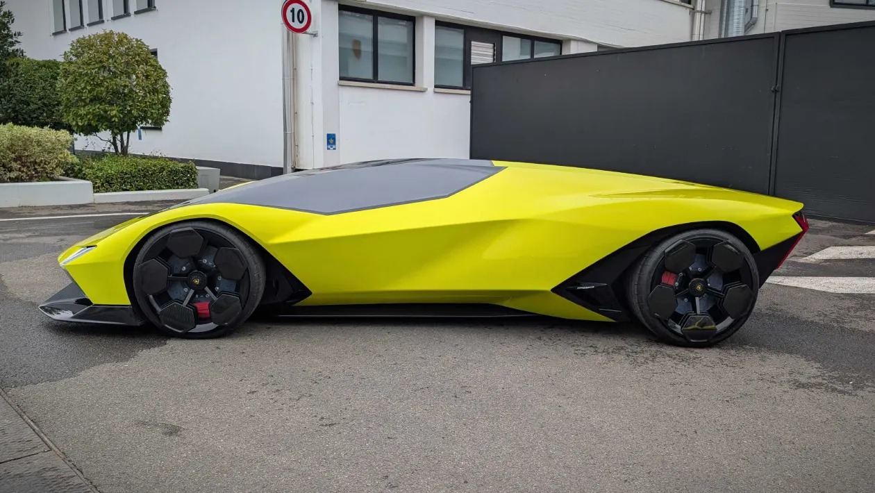 Lamborghini Manifesto - Φουτουριστικός «πύραυλος» που ξαναγράφει τους κανόνες των Supercar!