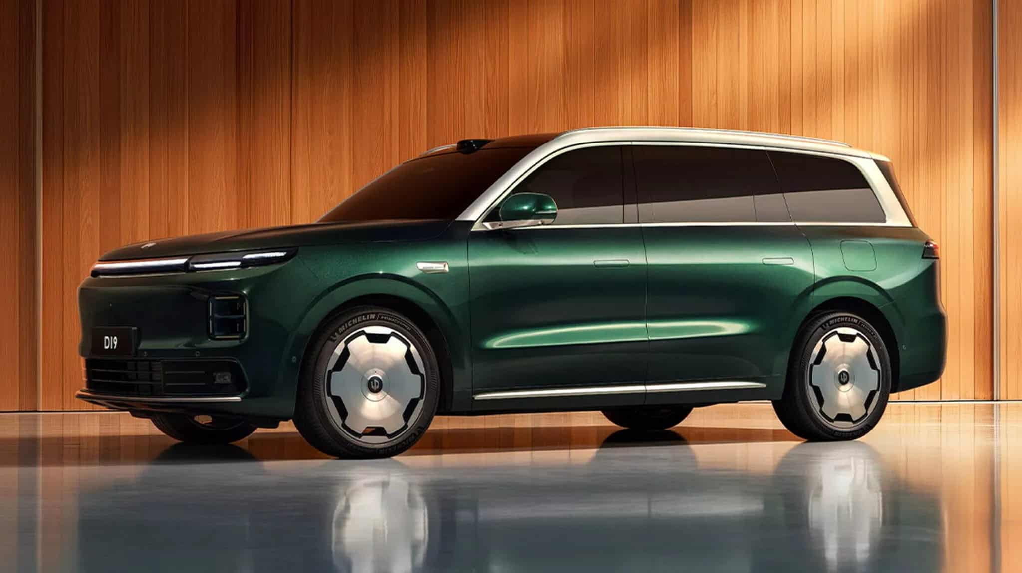 Leapmotor D19: Η νέα πολυτελής-ναυαρχίδα της Stellantis