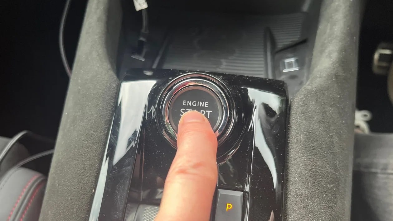 Alfa Romeo Junior Elettrica Veloce -Το ηλεκτρικό «καυτό» μικρό, που φέρνει πίσω το πάθος της οδήγησης!