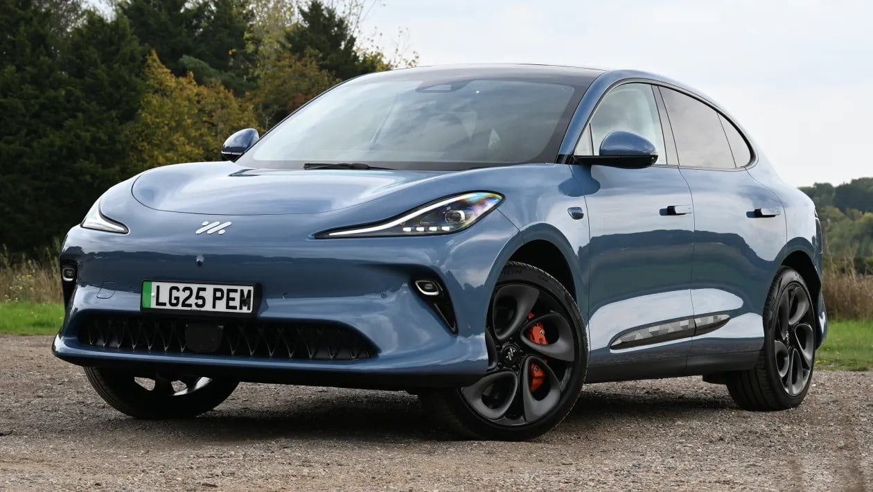 esla Model Y vs MG IM6 : Ποιο ηλεκτρικό SUV κερδίζει;