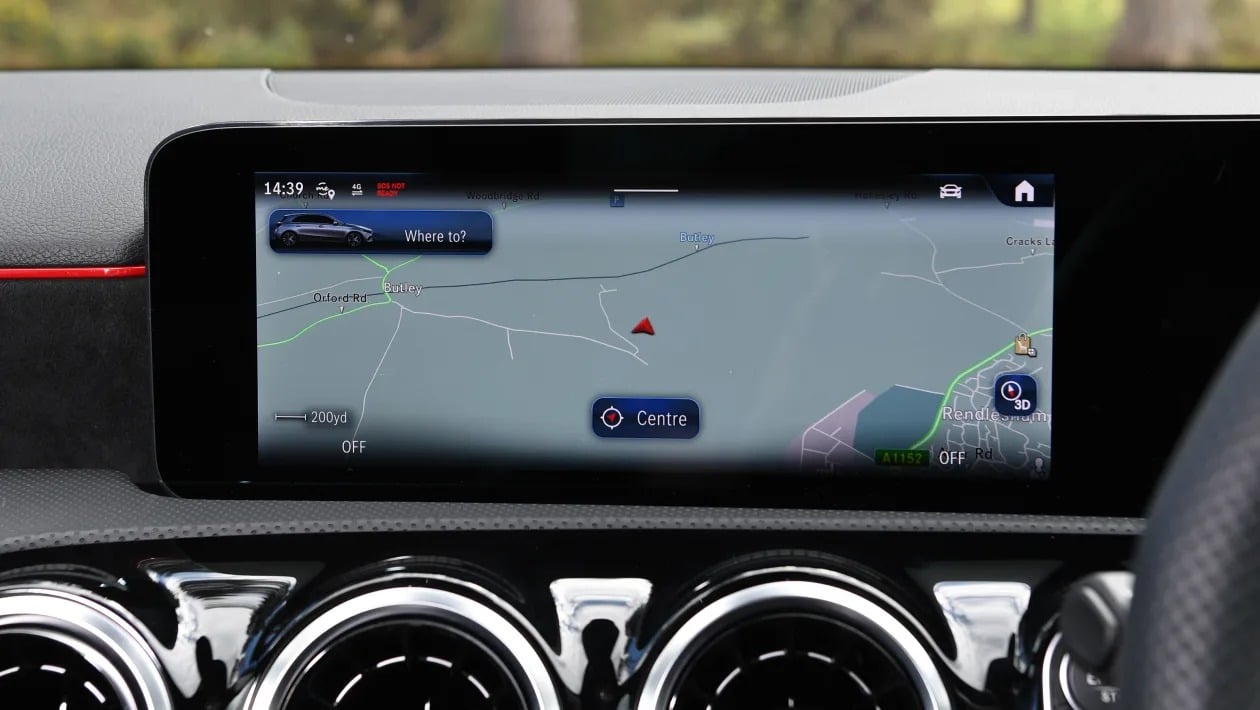 Mercedes-Benz A-Class (2025): Το premium μικρομεσαίο που ορίζει ξανά την κατηγορία