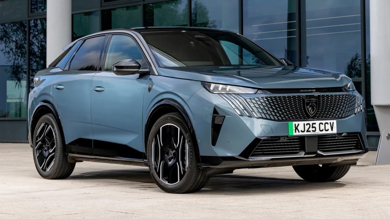 Νέα Peugeot 3008 και 5008 GT Premium: Πολυτέλεια, τετρακίνηση και τεχνολογία αιχμής