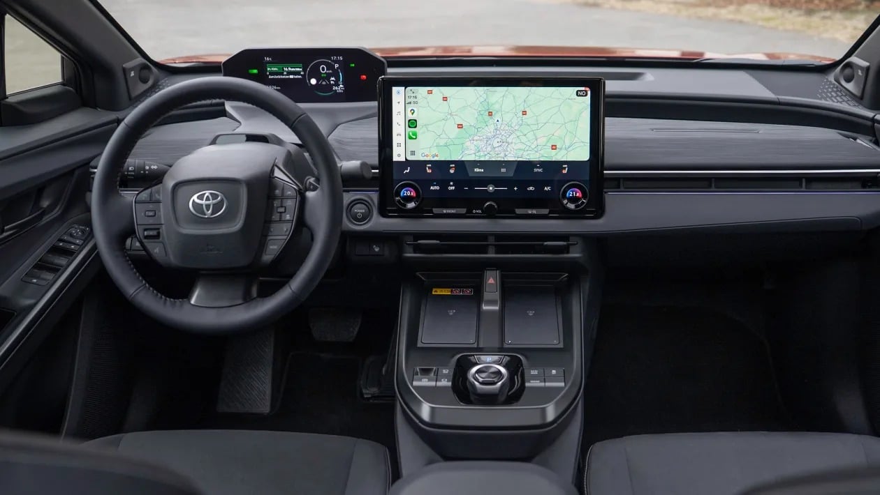 Η Toyota πέρασε στην επόμενη πίστα: Το C-HR+ αλλάζει το παιχνίδι στα ηλεκτρικά SUV!