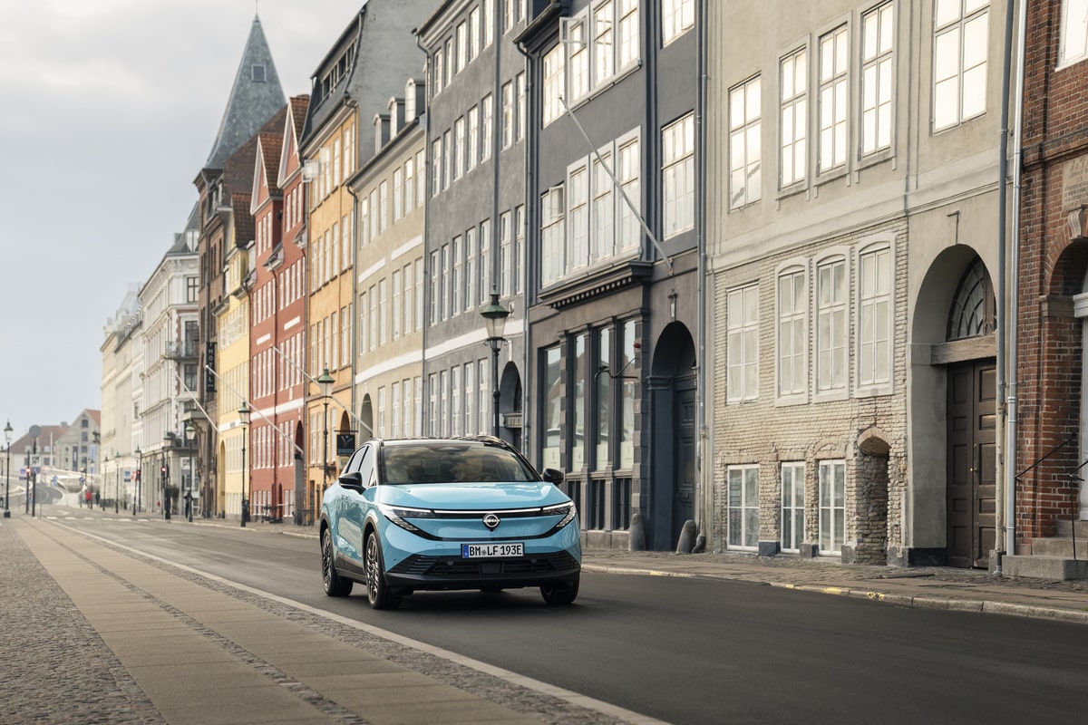 Αποστολή: Nissan Leaf -Ξανασυστήνοντας την ουσιαστική απλότητα