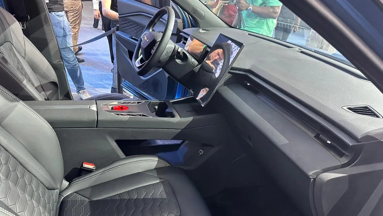 Αποκαλύφθηκε το νέο Omoda 4 και μοιάζει με Lamborghini Urus!