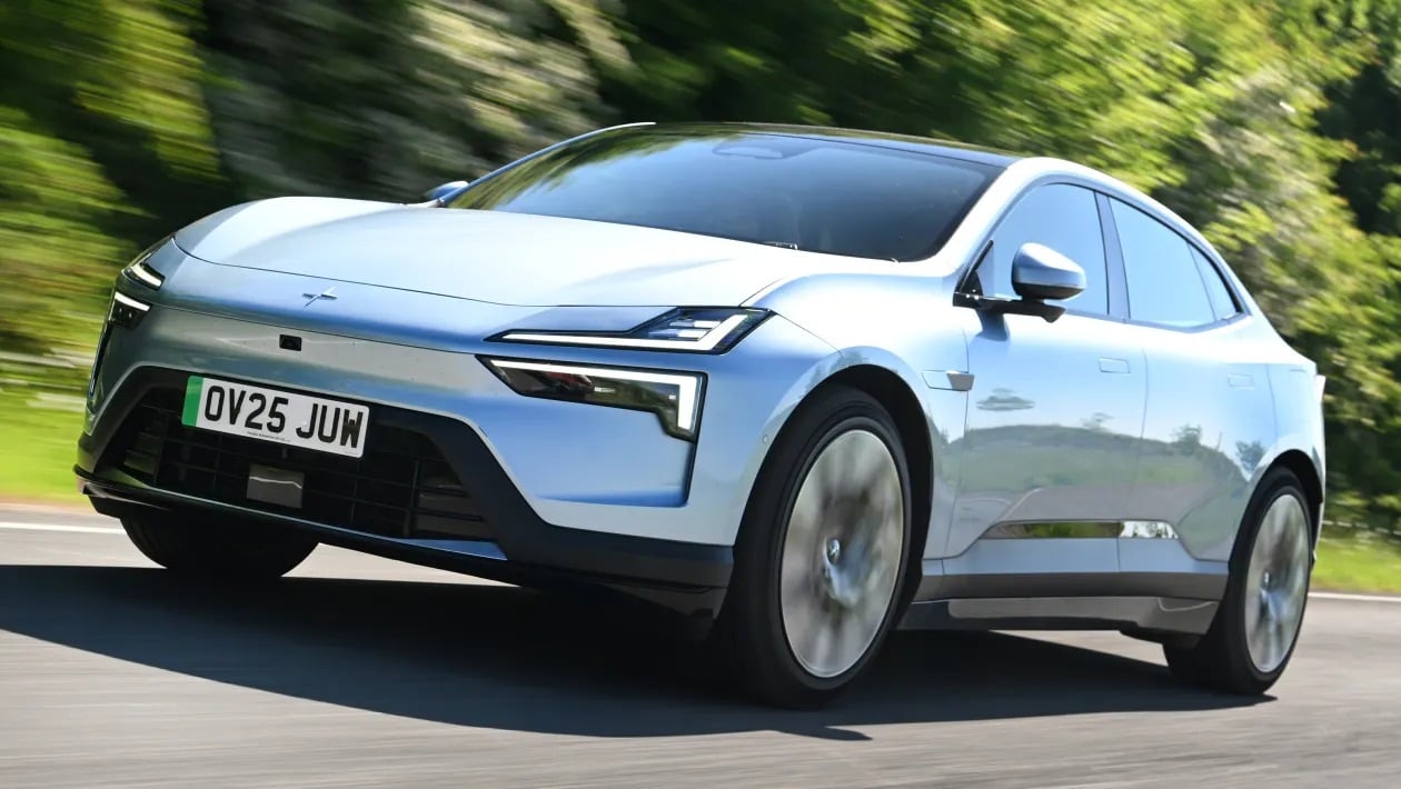 Polestar 4 vs Kia EV6 GT: Ποιο κερδίζει στο ηλεκτρικό ντέρμπι ;