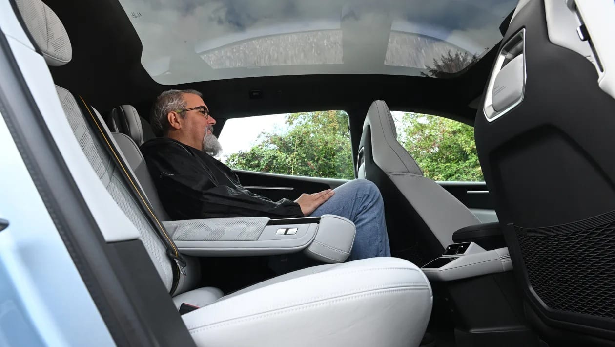 Polestar 4 vs Kia EV6 GT: Ποιο κερδίζει στο ηλεκτρικό ντέρμπι ;