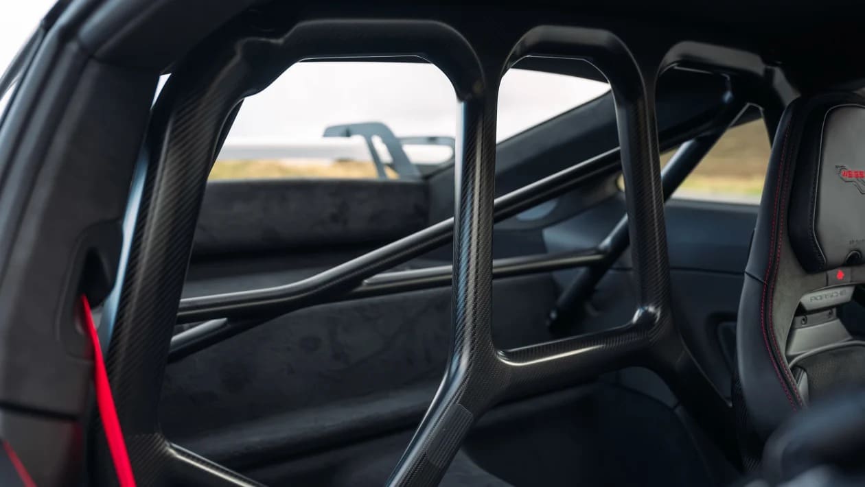 Νέα Porsche 911 GT3: Το απόλυτο supercar για καθαρόαιμους οδηγούς – Χωρίς τούρμπο, χωρίς φίλτρα, μόνο αδρεναλίνη!