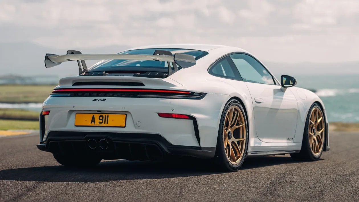 Νέα Porsche 911 GT3: Το απόλυτο supercar για καθαρόαιμους οδηγούς – Χωρίς τούρμπο, χωρίς φίλτρα, μόνο αδρεναλίνη!