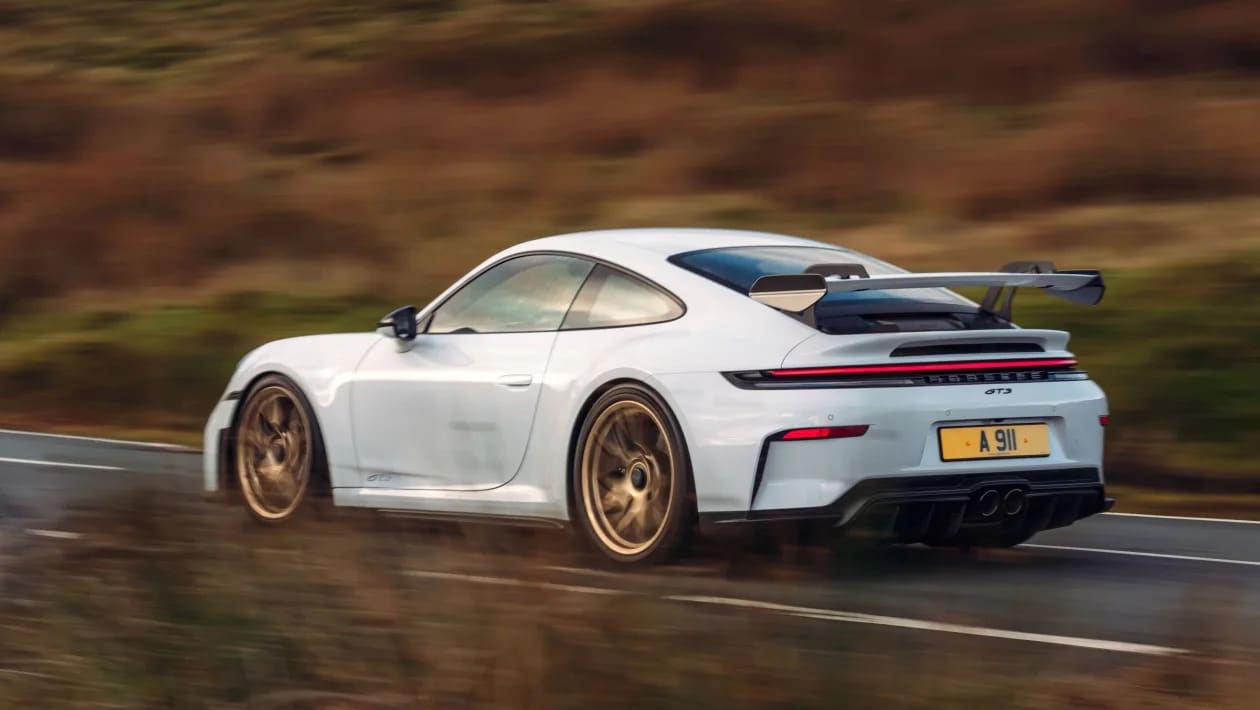 Νέα Porsche 911 GT3: Το απόλυτο supercar για καθαρόαιμους οδηγούς – Χωρίς τούρμπο, χωρίς φίλτρα, μόνο αδρεναλίνη!