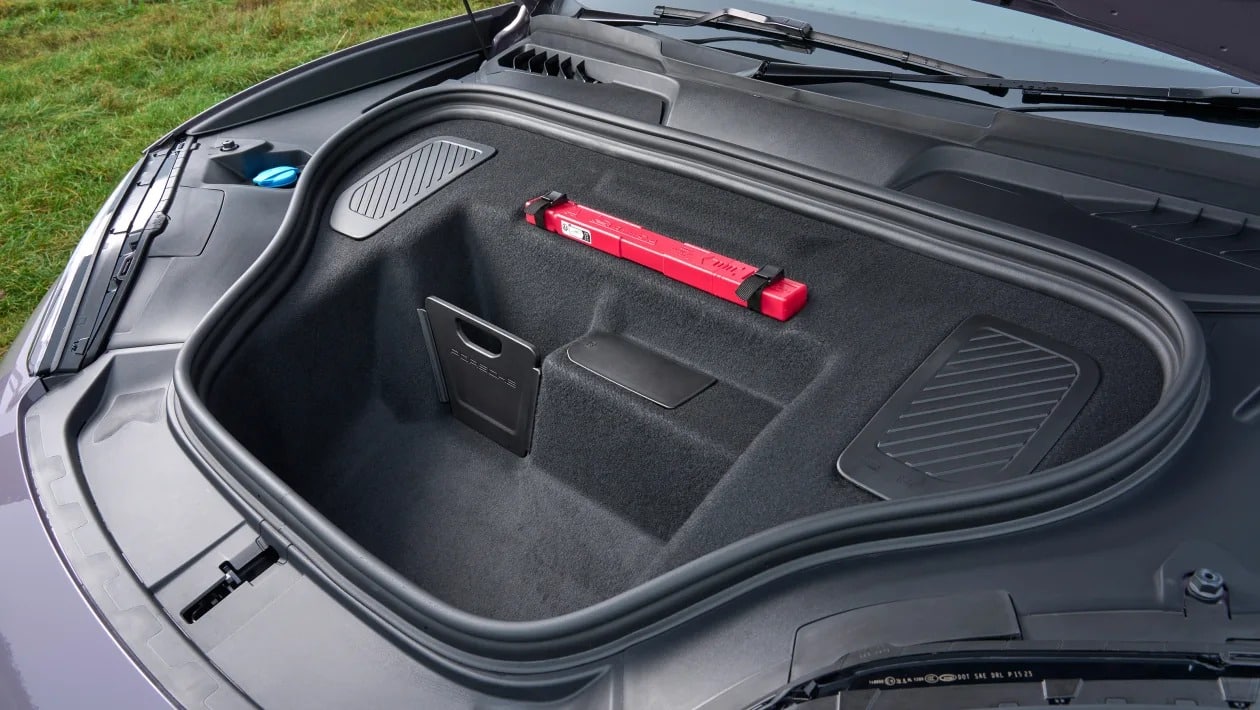 Η Macan Electric αποδεικνύει ότι το πάθος της Porsche δεν χρειάζεται πλέον καύσιμο