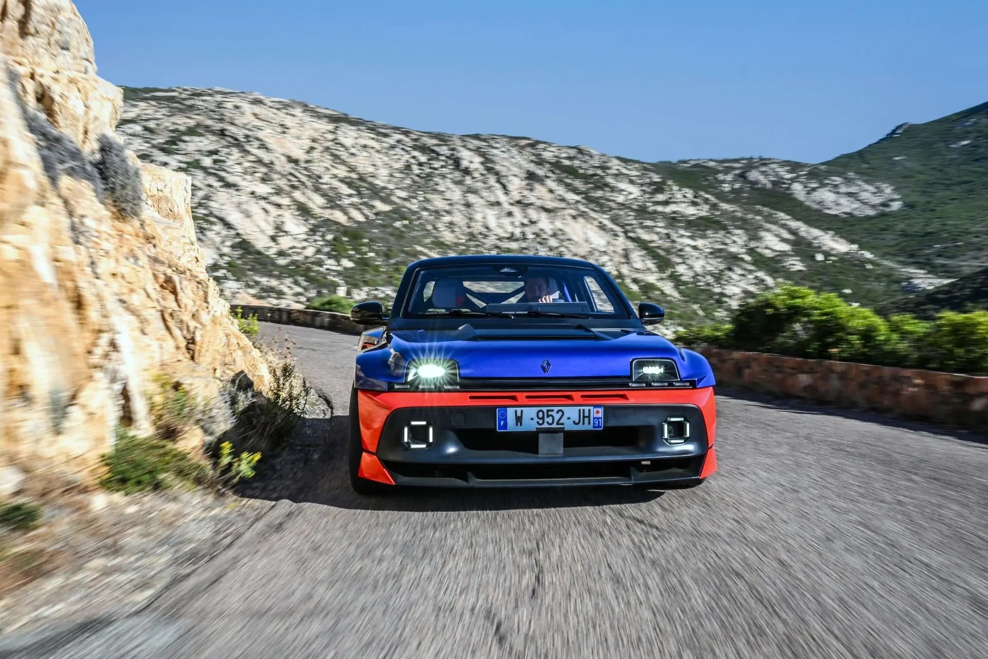 Renault 5 Turbo 3E: Το ηλεκτρικό «θηρίο» των €160.000 που αναβιώνει τον μύθο των ράλι