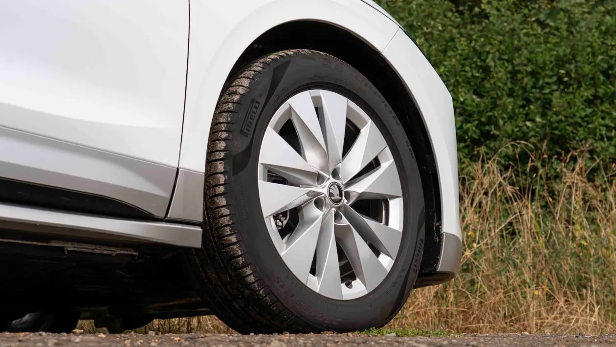 Skoda Enyaq 2025 – Η νέα εποχή του ηλεκτρικού SUV που ανεβάζει τον πήχη στη κατηγορία