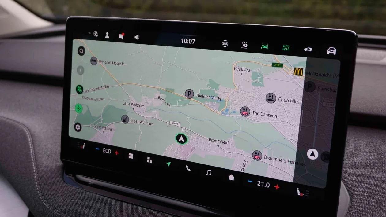 Skoda Enyaq 2025 – Η νέα εποχή του ηλεκτρικού SUV που ανεβάζει τον πήχη στη κατηγορία