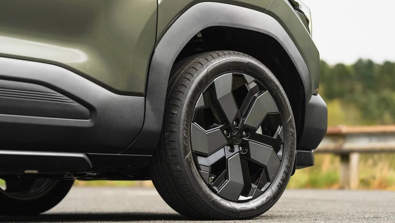 Suzuki e Vitara: Το πρώτο ηλεκτρικό SUV της Suzuki με τετρακίνηση και off-road DNA