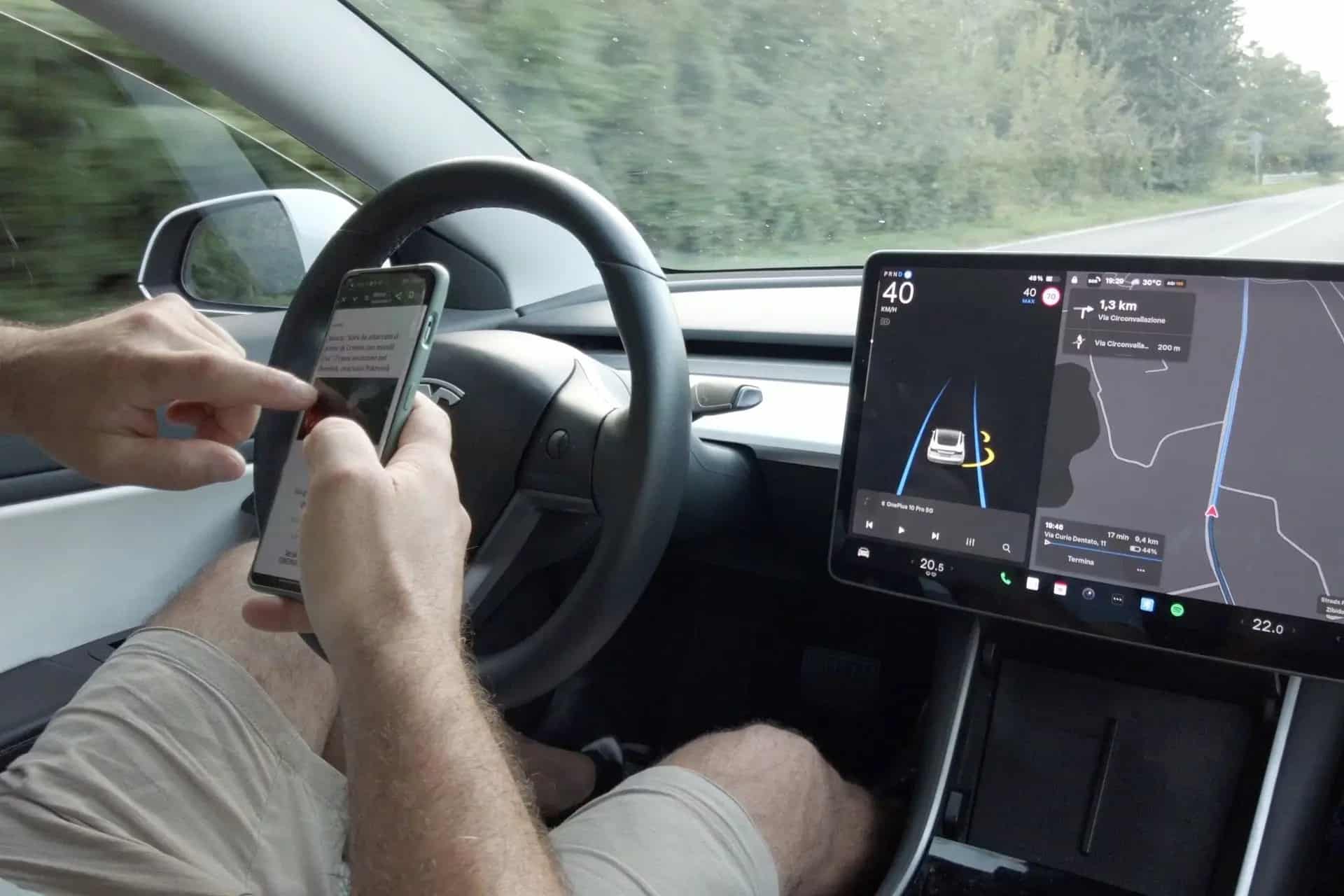 Νέα έρευνα για την Tesla: Το FSD ξανά στο μικροσκόπιο των αμερικανικών αρχών!