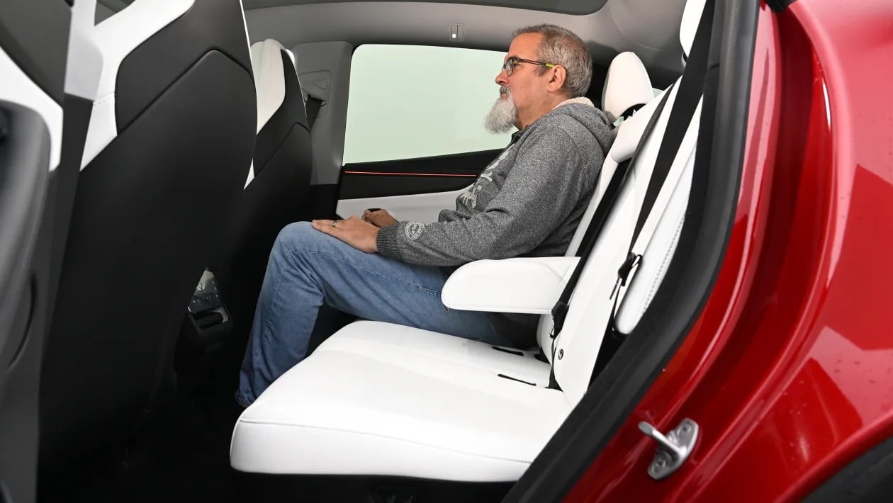 esla Model Y vs MG IM6 : Ποιο ηλεκτρικό SUV κερδίζει;