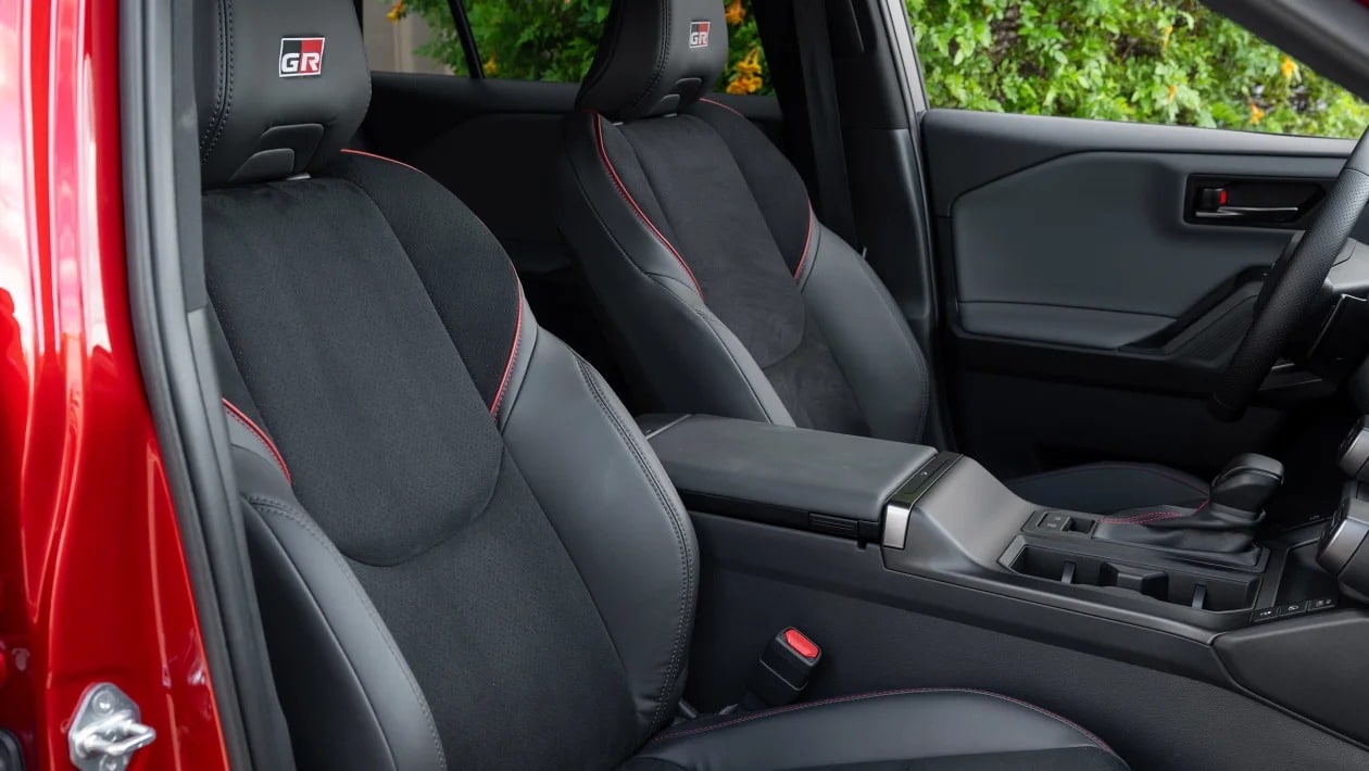 RAV4 GR Sport 2026 - Όταν ο ηλεκτρισμός συναντά την αδρεναλίνη!