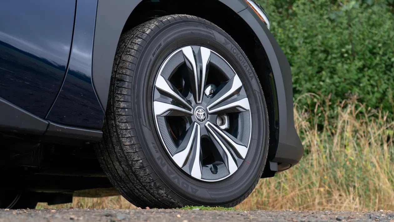 bZ4X: Το SUV της Toyota που συνδυάζει τεχνολογία, άνεση και απόδοση