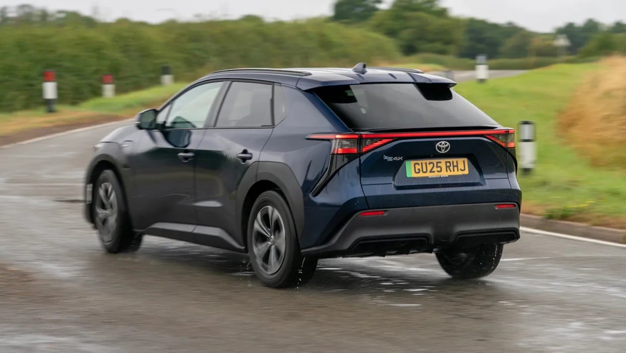 bZ4X: Το SUV της Toyota που συνδυάζει τεχνολογία, άνεση και απόδοση