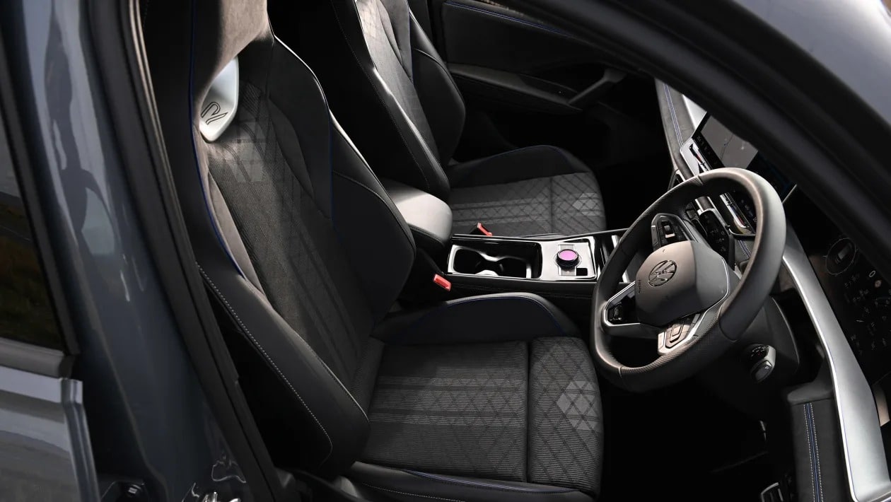 Volkswagen Tayron 2025: Με PHEV τεχνολογία και high-tech εσωτερικό