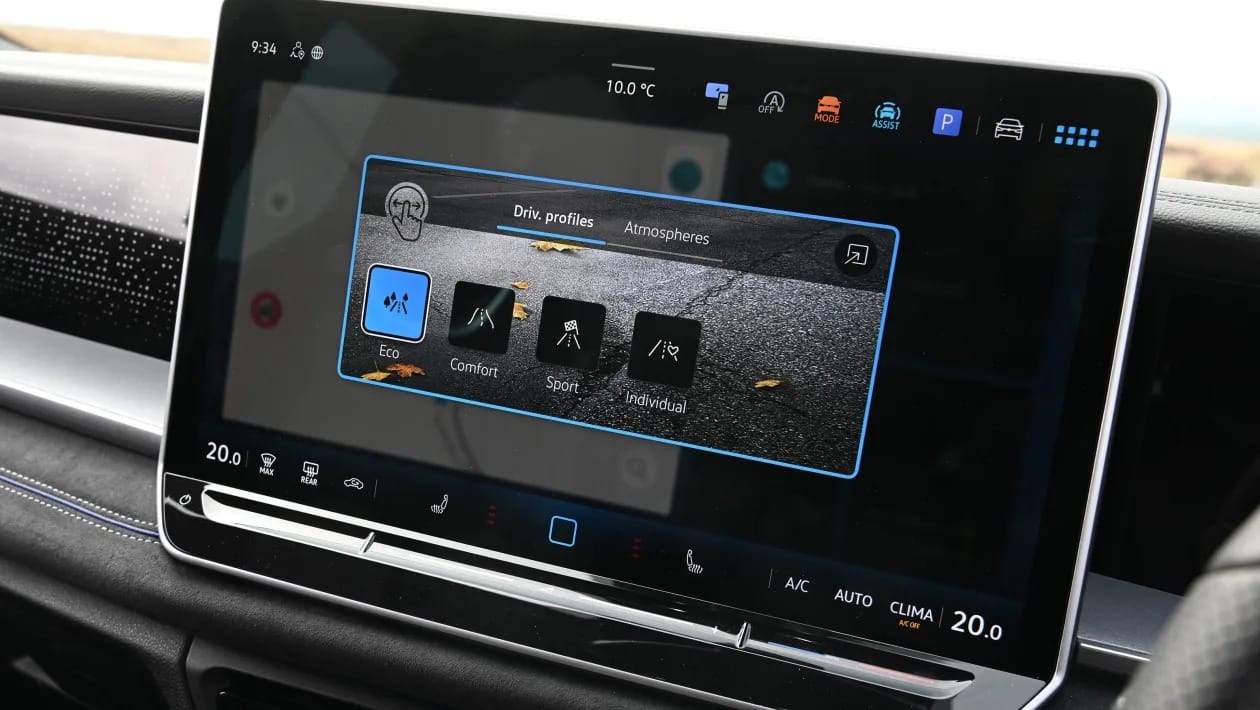 Volkswagen Tayron 2025: Με PHEV τεχνολογία και high-tech εσωτερικό