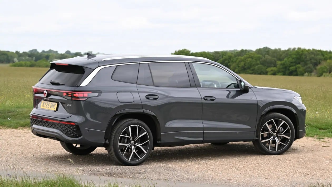 Volkswagen Tayron 2025: Με PHEV τεχνολογία και high-tech εσωτερικό