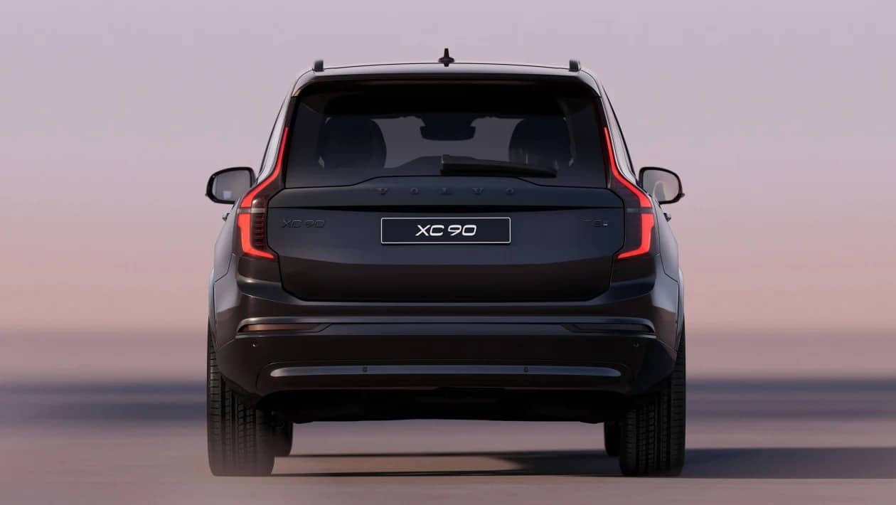 Volvo XC90 Black Edition: Η υβριδική SUV ναυαρχίδα της Volvo... σκουραίνει!