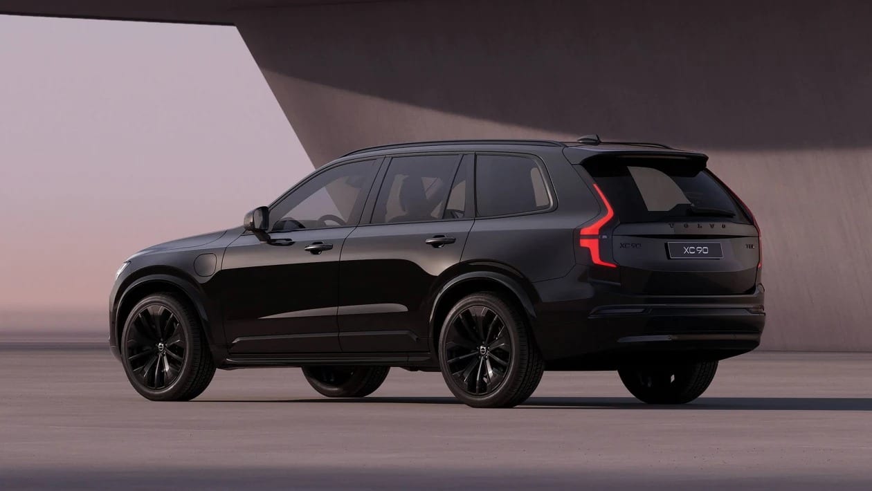 Volvo XC90 Black Edition: Η υβριδική SUV ναυαρχίδα της Volvo... σκουραίνει!