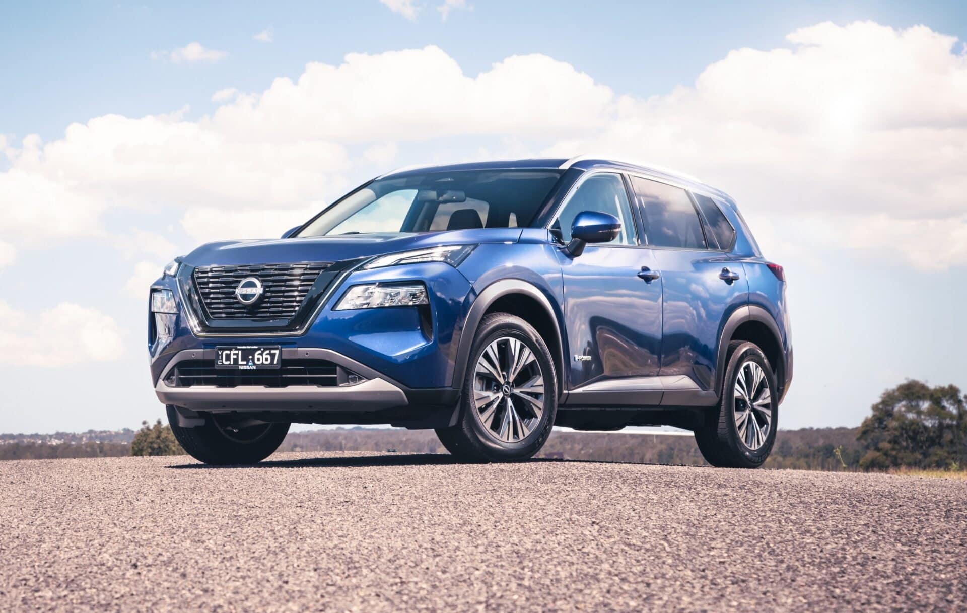 Τα 12 καλύτερα μεσαία υβριδικά SUV του 2025