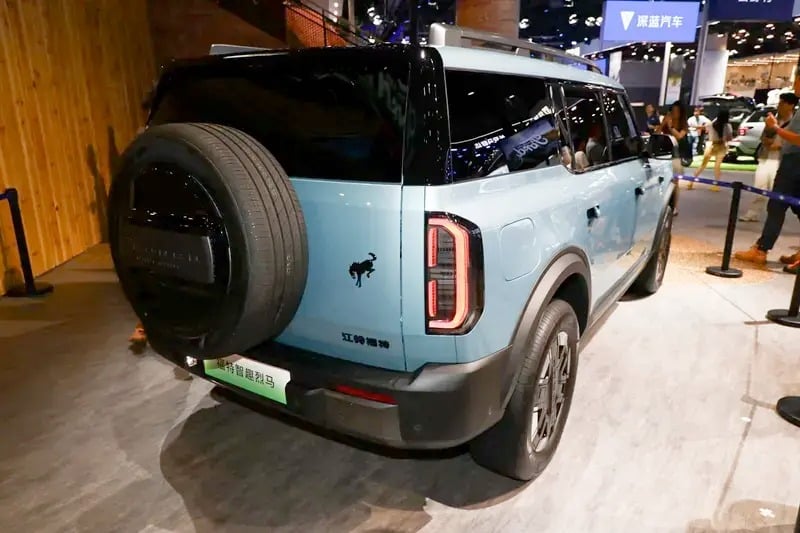 Ford Bronco Electric: Το νέο ηλεκτρικό SUV με αυτονομία έως 650 χλμ. και high-tech εξοπλισμό