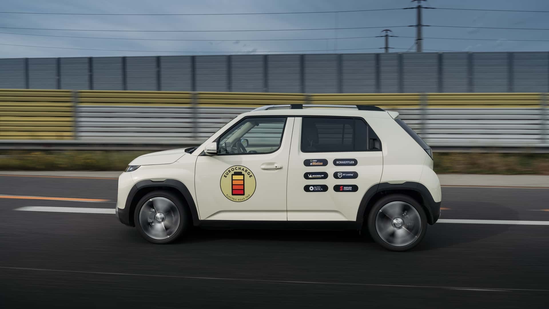 Hyundai Inster: Το μικρό ηλεκτρικό που σε κάνει να χαμογελάς ακόμα και στις... Άλπεις