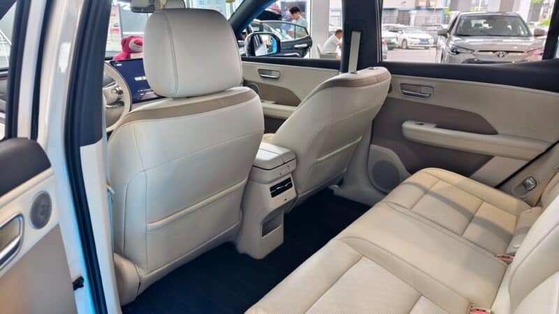 Ντεμπούτο στη Κίνα για το Toyota bZ3X - RHD