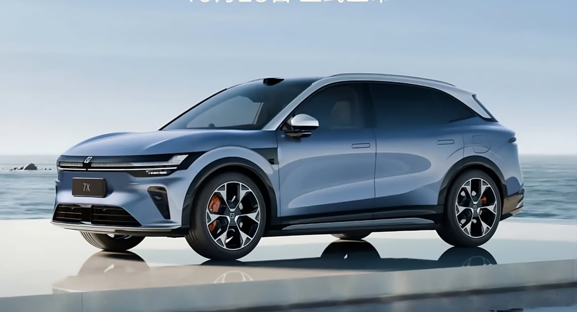 Νέο Zeekr 7X: Επιτάχυνση 0-100 σε 2,9’’ και φόρτιση σε 10 λεπτά!