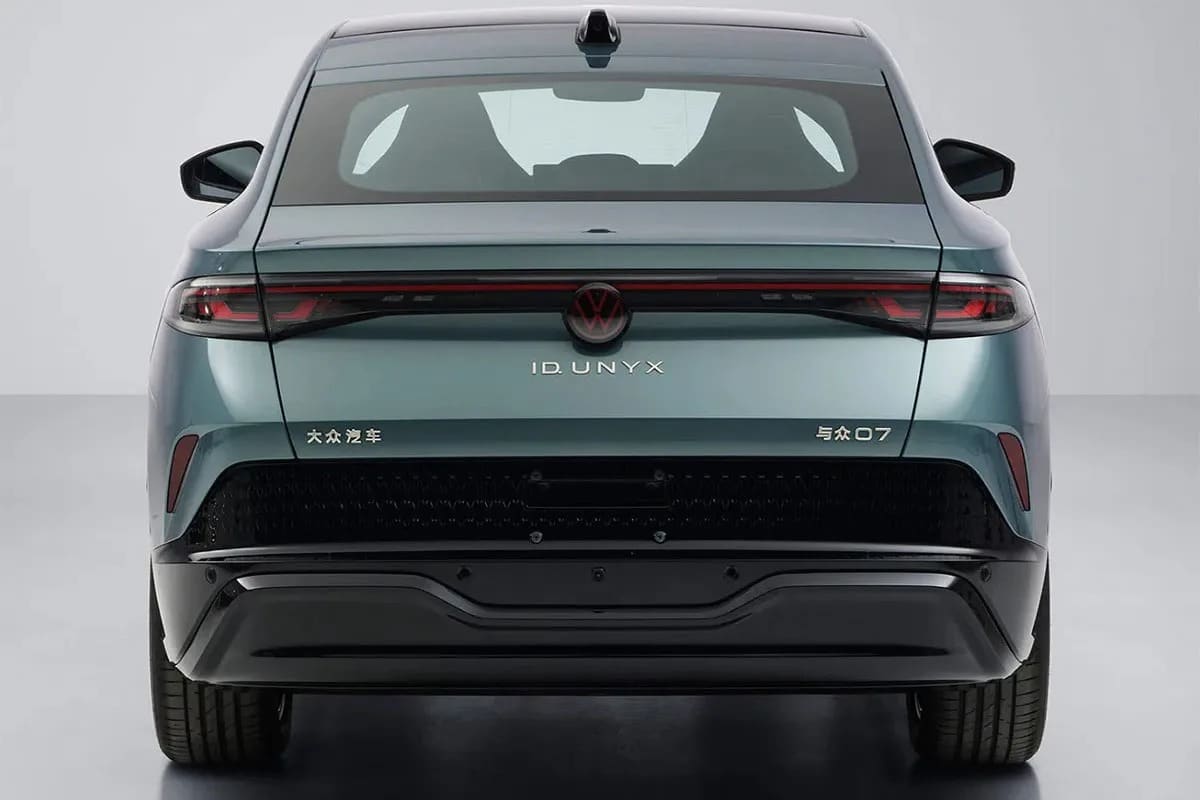 Η Volkswagen αλλάζει σελίδα με το νέο ηλεκτρικό sedan ID.UNYX 07