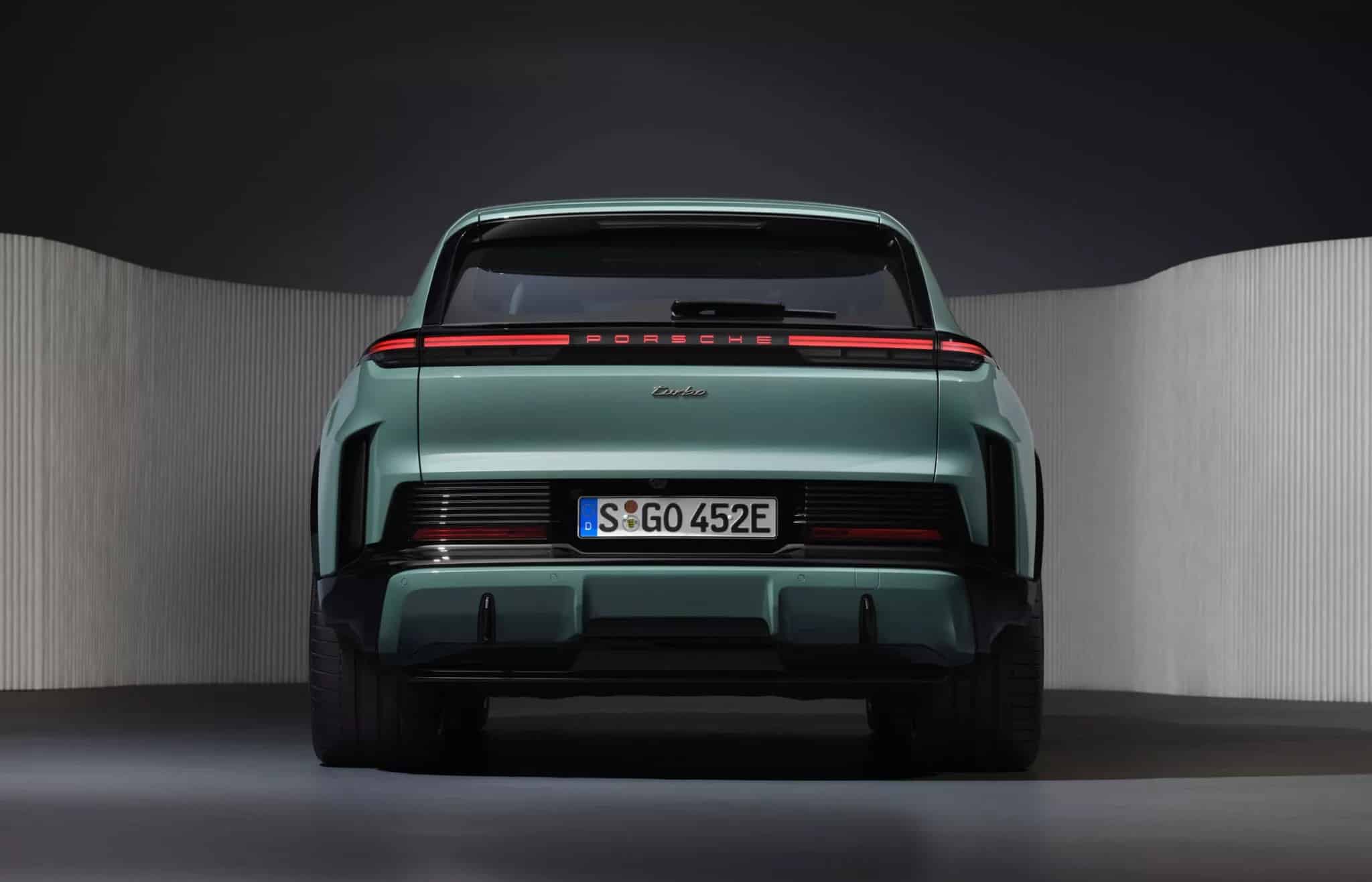 Νέα Porsche Cayenne Turbo Electric: «Ξυρίζει» με 1.155 PS! <p data-wpview-marker=