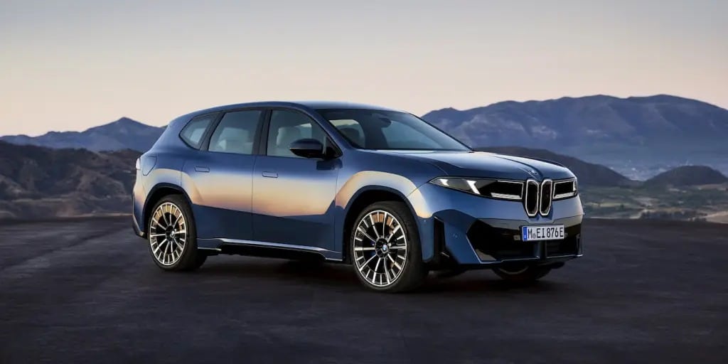 Η νέα BMW iX3 διένυσε 1.007 χιλιόμετρα με μία φόρτιση!