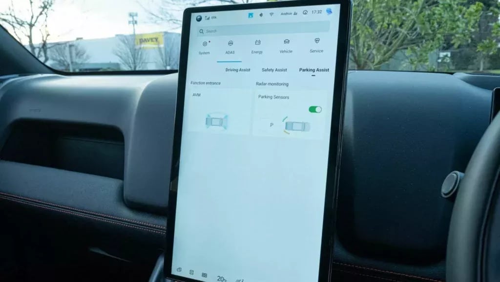 BYD: Τέλος στην περιστρεφόμενη οθόνη – Ο πραγματικός λόγος πίσω από τη μεγάλη αλλαγή