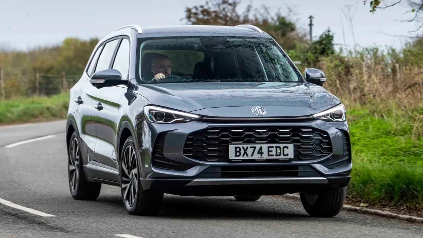 MG ZS PHEV 2026: Το νέο plug-in SUV που αλλάζει τα δεδομένα στα μικρά υβριδικά