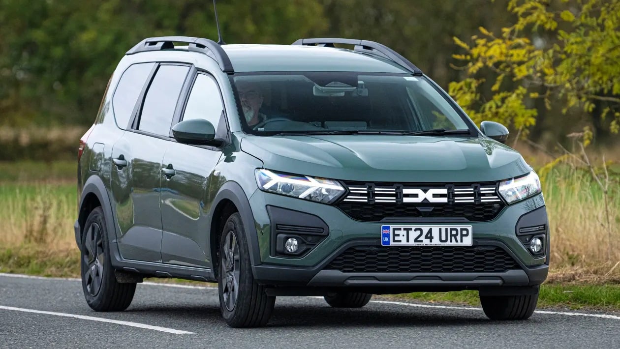 Citroën C3 Aircross vs Dacia Jogger: Η μάχη των οικονομικών επταθέσιων – Ποιο κερδίζει;