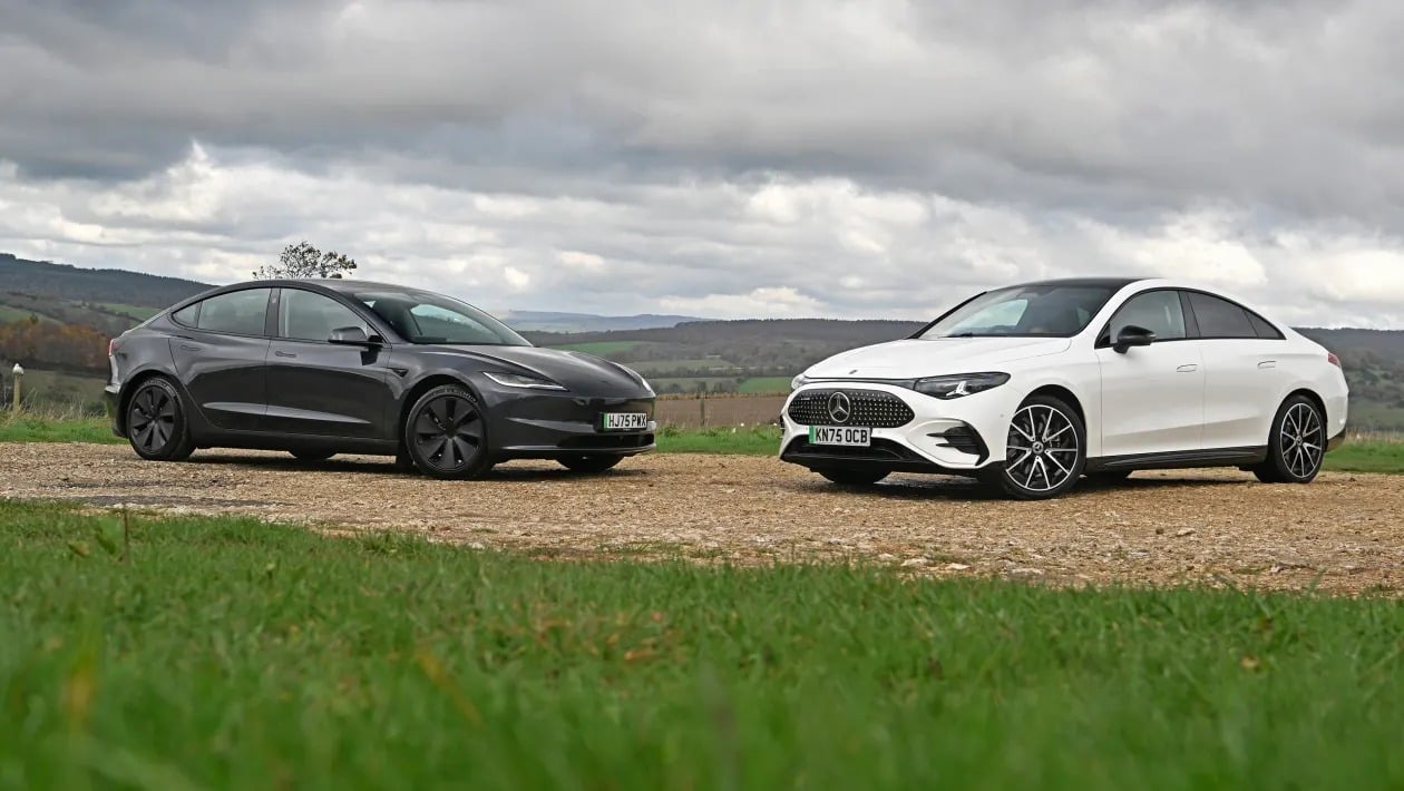 Elite μονομαχία - Tesla Model 3 vs Mercedes CLA: Ποιο ηλεκτρικό sedan κερδίζει;