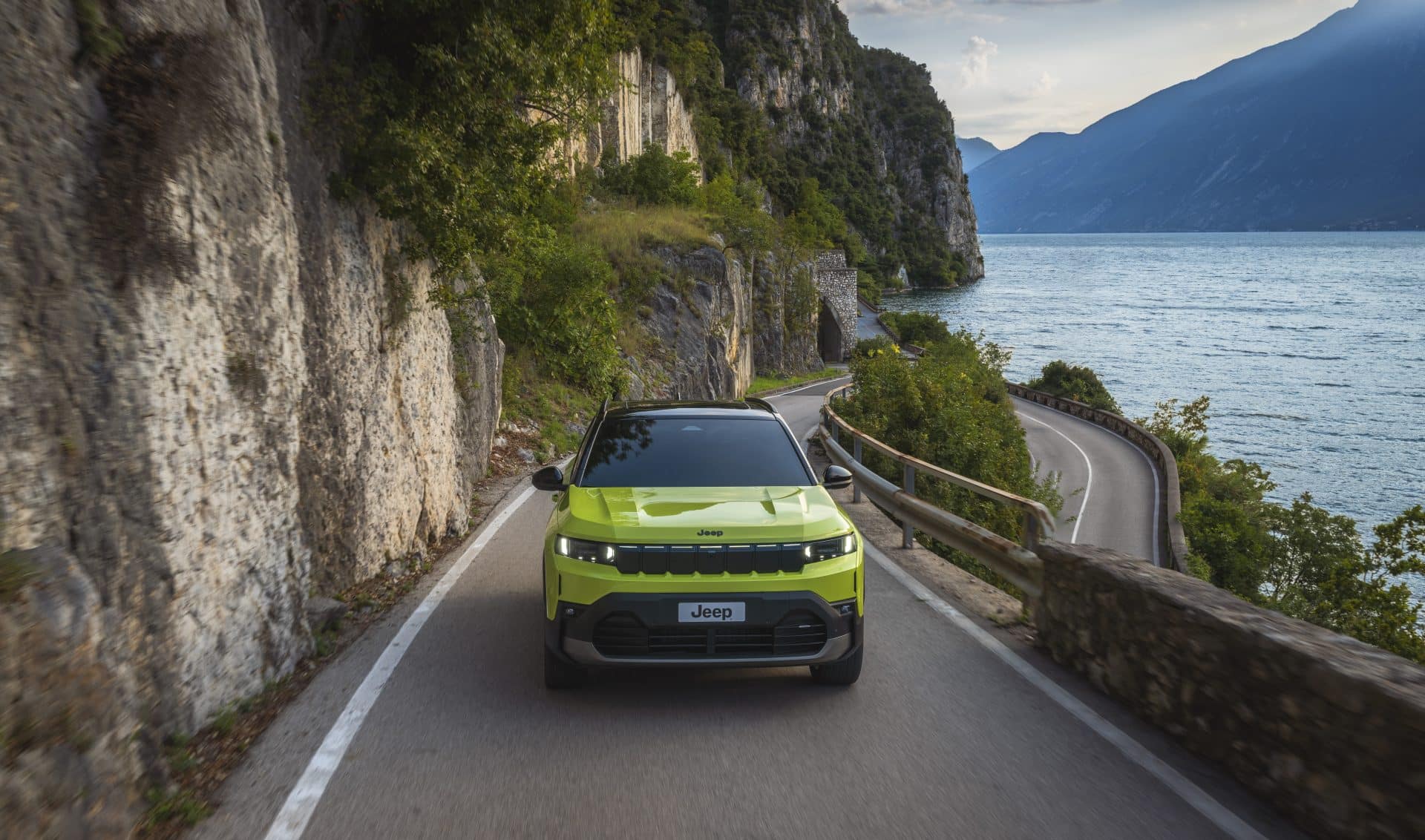 Νέο Jeep Compass: Εμβληματική σχεδίαση, κορυφαίες δυνατότητες και προηγμένη τεχνολογία