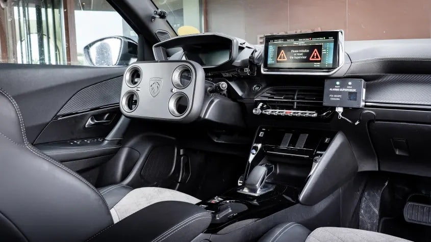 Hypersquare: Το νέο «επαναστατικό» τιμόνι της Peugeot που αλλάζει τα δεδομένα στην οδήγηση!