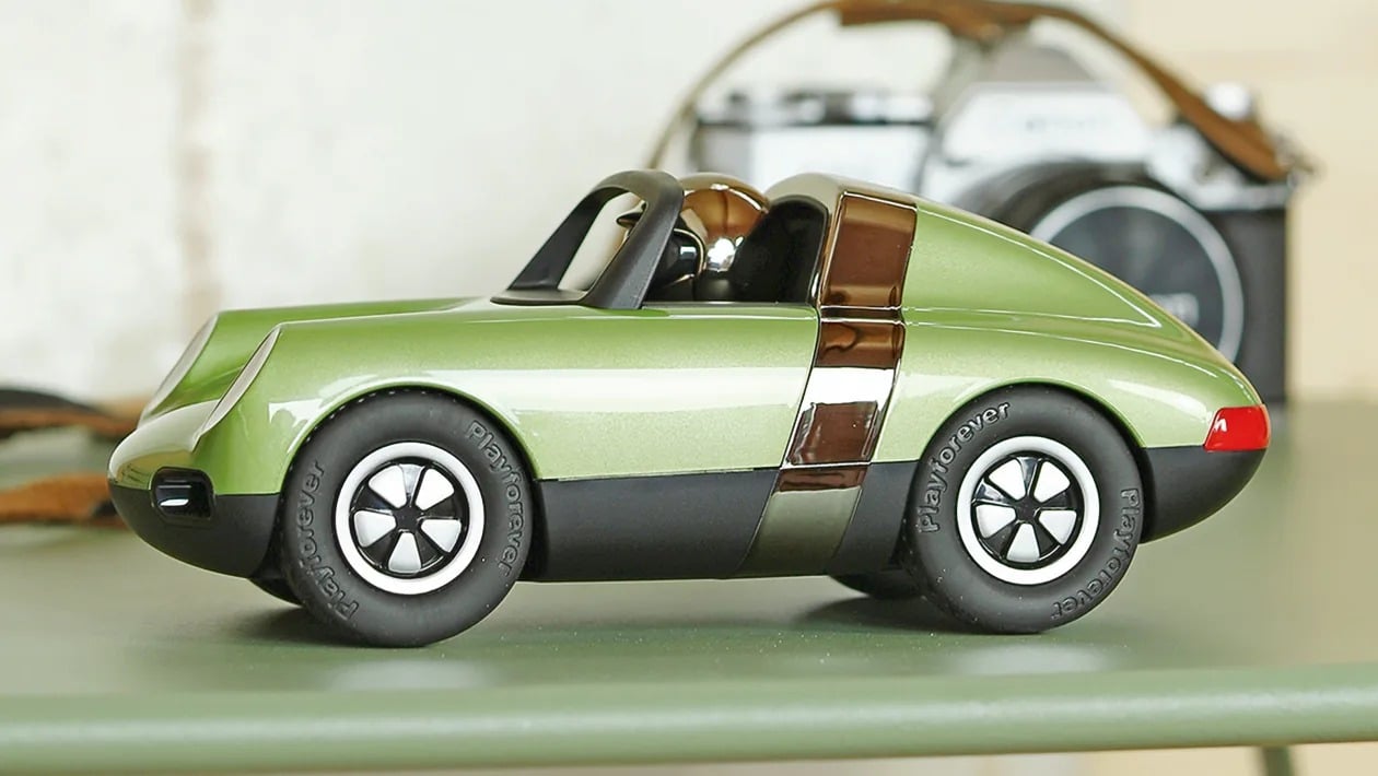 20 Χριστουγεννιάτικα δώρα με θέμα το αυτοκίνητο κοντά στα €60