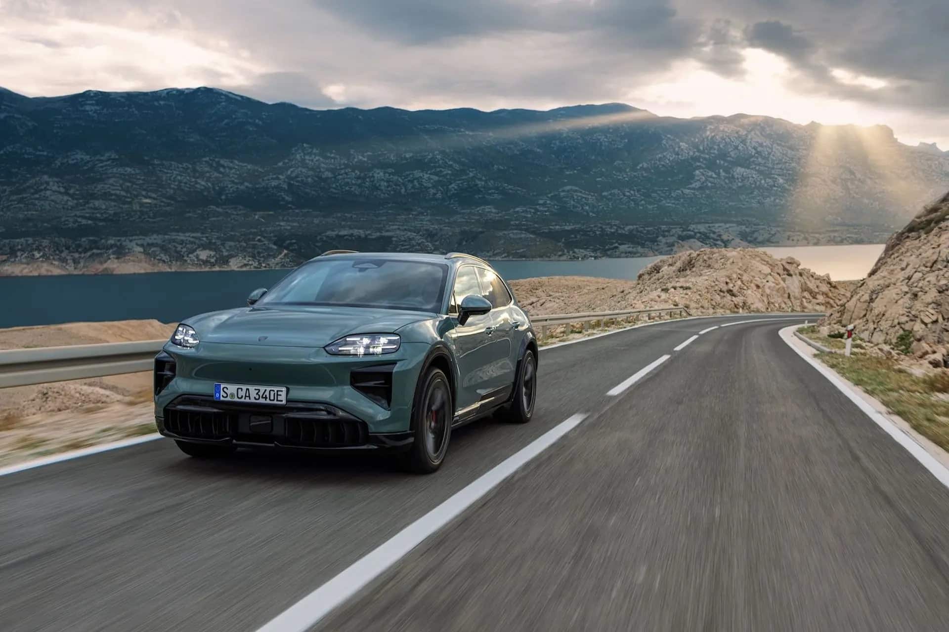 Porsche Cayenne Turbo Electric 2026: «Ξυρίζει» με 1.155 PS! [video]