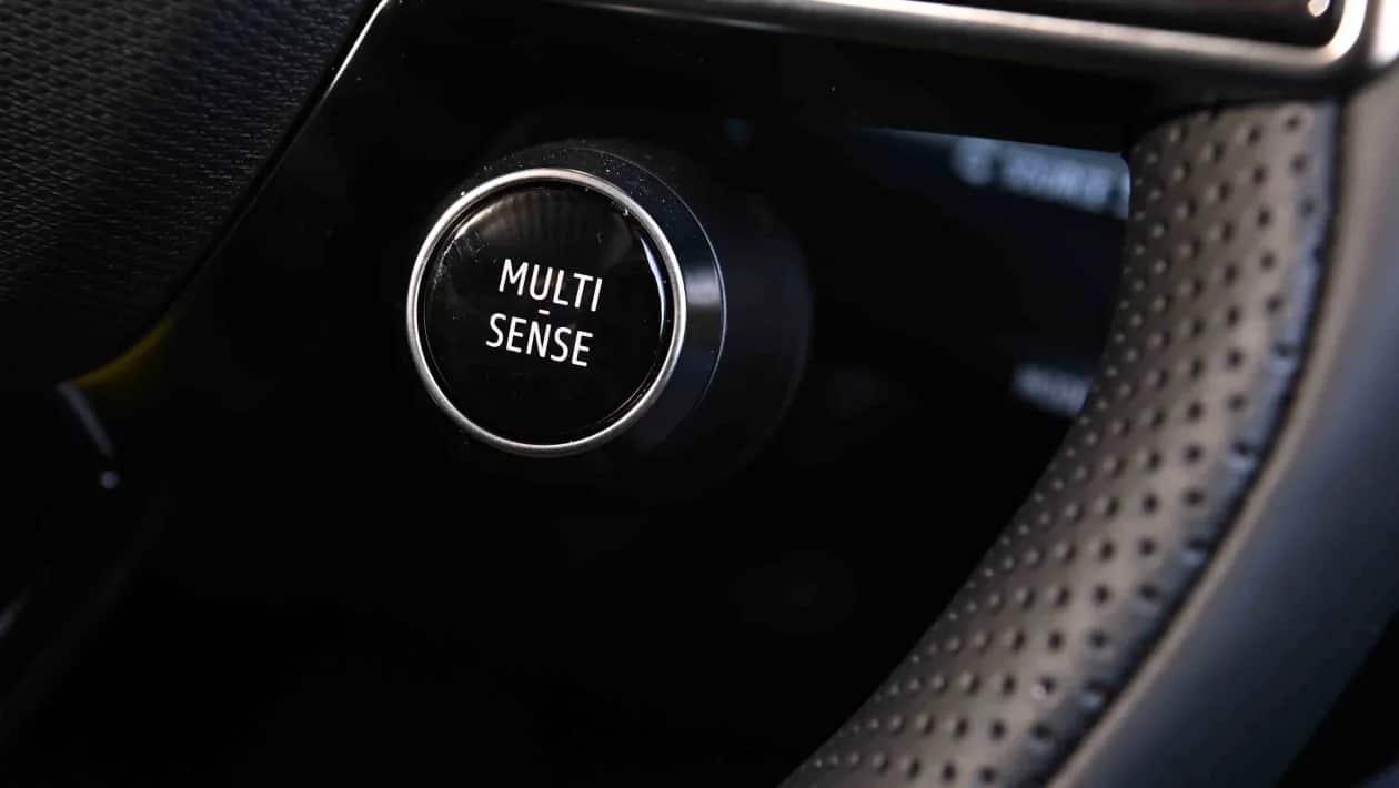 Το θρυλικό Renault 5 γεννιέται ξανά και είναι καλύτερο από ποτέ!